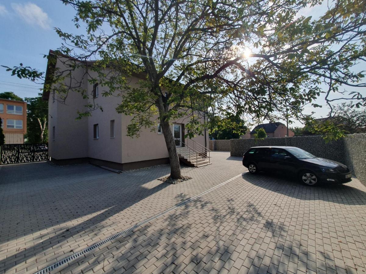 Penzion Frenat Kuty Exterior foto